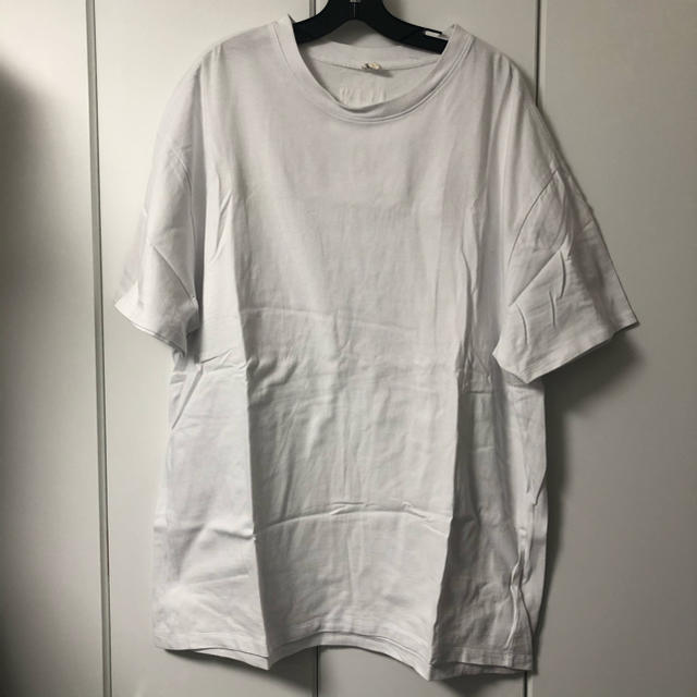 FEAR OF GOD(フィアオブゴッド)のFOG essentials Tシャツ M 白　オーバーサイズ メンズのトップス(Tシャツ/カットソー(半袖/袖なし))の商品写真