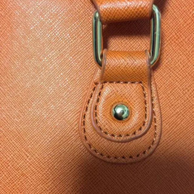 オレンジ色🍊バッグ レディースのバッグ(トートバッグ)の商品写真