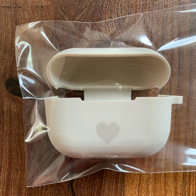 新品　AirPods  Pro ケース　エアーポッズ　カバー　シリコン　ピンク スマホ/家電/カメラのオーディオ機器(ヘッドフォン/イヤフォン)の商品写真