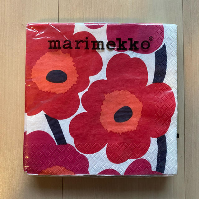 marimekko(マリメッコ)のマリメッコ　ペーパーナプキン　10枚 インテリア/住まい/日用品のキッチン/食器(収納/キッチン雑貨)の商品写真