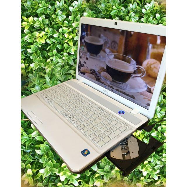 富士通 LIFEBOOK AH40/E 中古ノートパソコン スマホ/家電/カメラのPC/タブレット(ノートPC)の商品写真