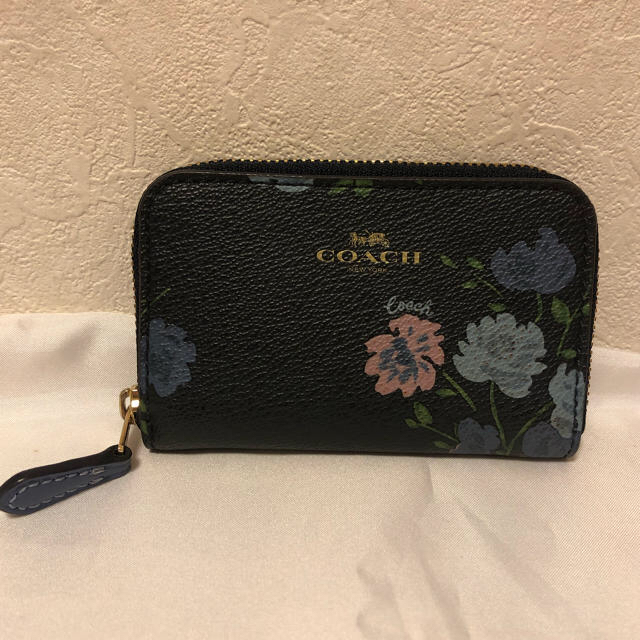 COACH(コーチ)の♡コーチ フラワー プリント コインケース ネイビーマルチカラ レディースのファッション小物(コインケース)の商品写真