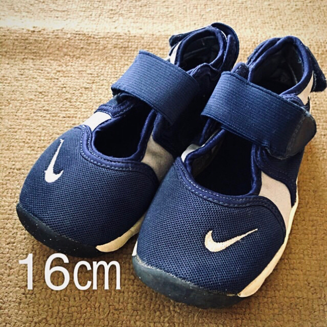 NIKE(ナイキ)のキッズ　ナイキ　エアリフト　16㎝　ネイビー キッズ/ベビー/マタニティのキッズ靴/シューズ(15cm~)(スニーカー)の商品写真