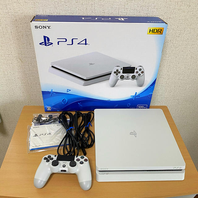 PlayStation4 本体　初期化済　コントローラー有り