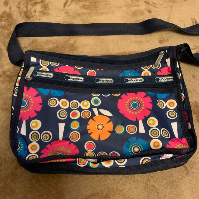 LeSportsac(レスポートサック)のシンデレラガール様専用♡レスポートサックショルダーバッグ レディースのバッグ(ショルダーバッグ)の商品写真