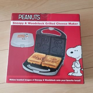 Snoopy スヌーピー ワッフルメーカー ホットサンドメーカー ピーナッツ ブルーノ の通販 ラクマ