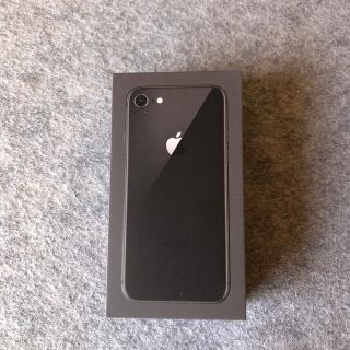 アイフォーン(iPhone)のiPhone8イヤホン付属品(ヘッドフォン/イヤフォン)