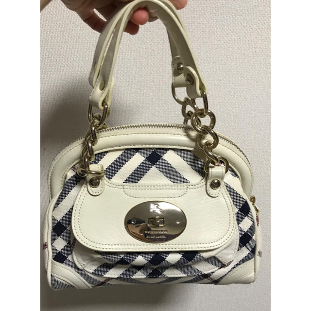 BURBERRY BLUE LABEL(バーバリーブルーレーベル)の値下げ　バーバリー　ブルーレーベル　ハンドバッグ レディースのバッグ(ハンドバッグ)の商品写真