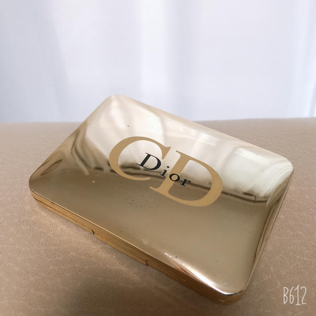 Dior(ディオール)のDior❤︎アイシャドウパレット コスメ/美容のベースメイク/化粧品(アイシャドウ)の商品写真