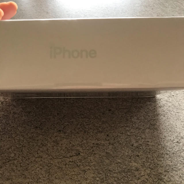 新品　未使用　未開封　iphone7 32GB