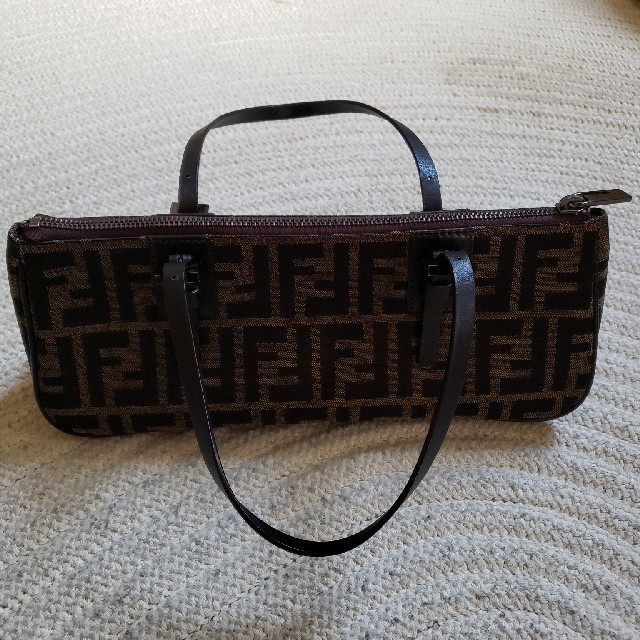 FENDI　フェンディ　ハンドバッグ