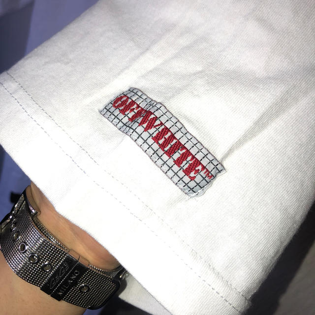 Tシャツ/カットソー(半袖/袖なし)Off-White Tシャツ オフホワイト