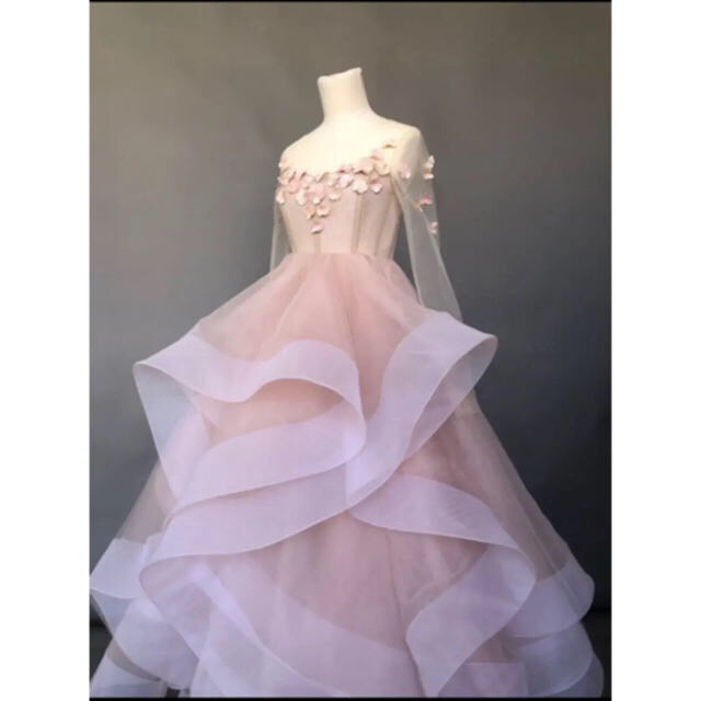 カラードレス  ピンク　ウェディング　インポート  ロシア　くすみカラー レディースのフォーマル/ドレス(ウェディングドレス)の商品写真