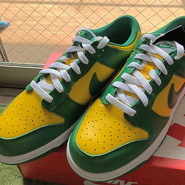 NIKE(ナイキ)のNike Dunk Low SP Blazil ナイキ　ダンクロー　ブラジル メンズの靴/シューズ(スニーカー)の商品写真