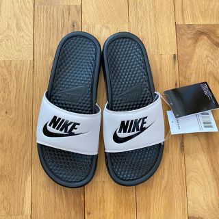 ナイキ(NIKE)のNIKE ベナッシ(サンダル)