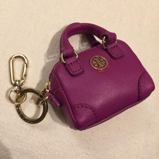 トリーバーチ(Tory Burch)のトリーバーチ バッグ型キーホルダー紫(キーホルダー)