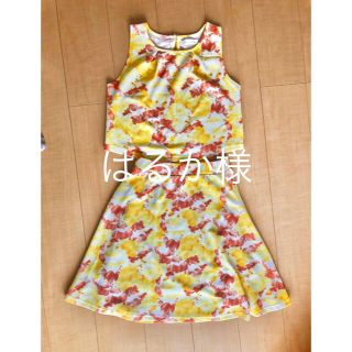 セシルマクビー(CECIL McBEE)の花柄ワンピース　セットアップ　トップス　スカート　Mサイズ(セット/コーデ)