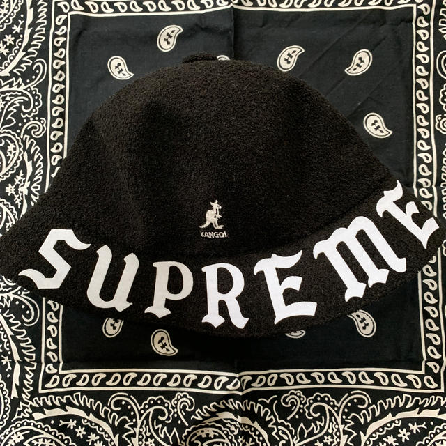 Supreme(シュプリーム)のsupreme kangol bermuda casual hat メンズの帽子(ハット)の商品写真