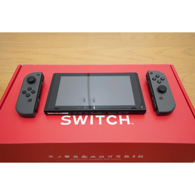 任天堂(ニンテンドウ)の中古 Nintendo Switch 旧型 エンタメ/ホビーのゲームソフト/ゲーム機本体(家庭用ゲーム機本体)の商品写真