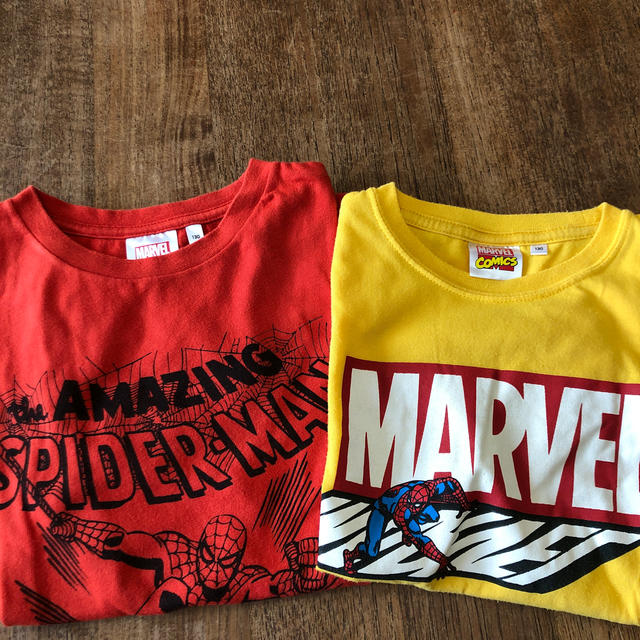 GU(ジーユー)のGU  スパイダーマンMARVEL   Tシャツ２枚セット　130サイズ キッズ/ベビー/マタニティのキッズ服女の子用(90cm~)(Tシャツ/カットソー)の商品写真