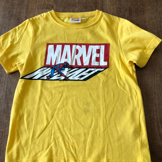 GU(ジーユー)のGU  スパイダーマンMARVEL   Tシャツ２枚セット　130サイズ キッズ/ベビー/マタニティのキッズ服女の子用(90cm~)(Tシャツ/カットソー)の商品写真