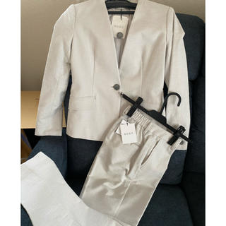 プラステ 白 スーツ(レディース)の通販 29点 | PLSTのレディースを買う