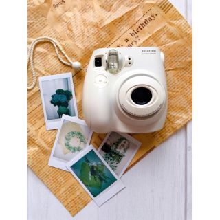 フジフイルム(富士フイルム)のFUJIFILM instax mini7S チェキ ホワイト(フィルムカメラ)