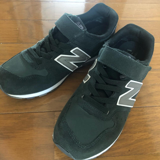 New Balance(ニューバランス)のnamiさま専用　ニューバランス　キッズ　スニーカー966 キッズ/ベビー/マタニティのキッズ靴/シューズ(15cm~)(スニーカー)の商品写真