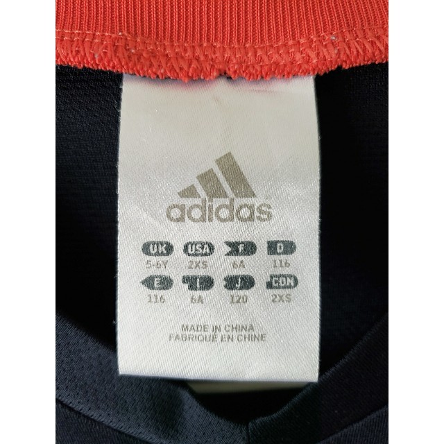adidas(アディダス)のアディダス Tシャツ 120 ブラック ネイビー ホワイト レッド キッズ/ベビー/マタニティのキッズ服男の子用(90cm~)(Tシャツ/カットソー)の商品写真