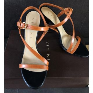 新品 VICINI サンダル 35ハーフ