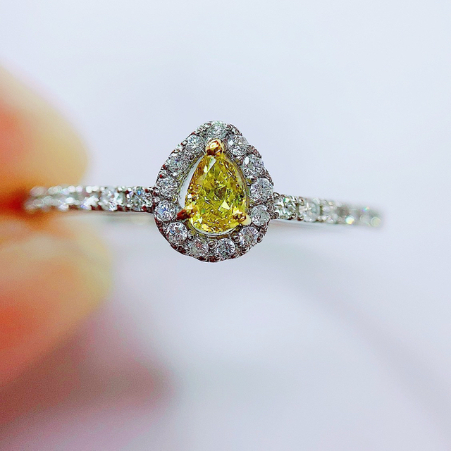 ★一粒0.148ct★ファンシーイエロー✨ダイヤモンドプラチナリング指輪 レディースのアクセサリー(リング(指輪))の商品写真