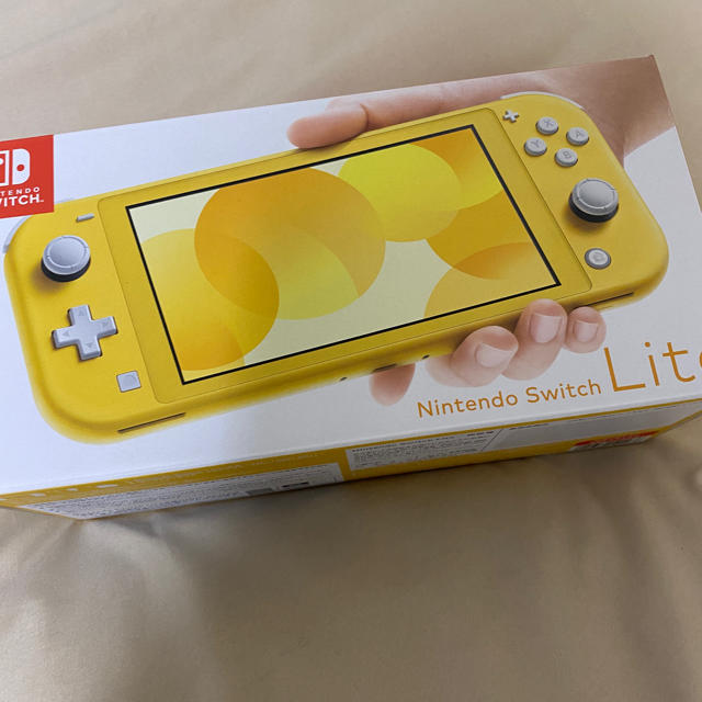 送料込　新品　Nintendo switch lite スイッチライト　イエロー