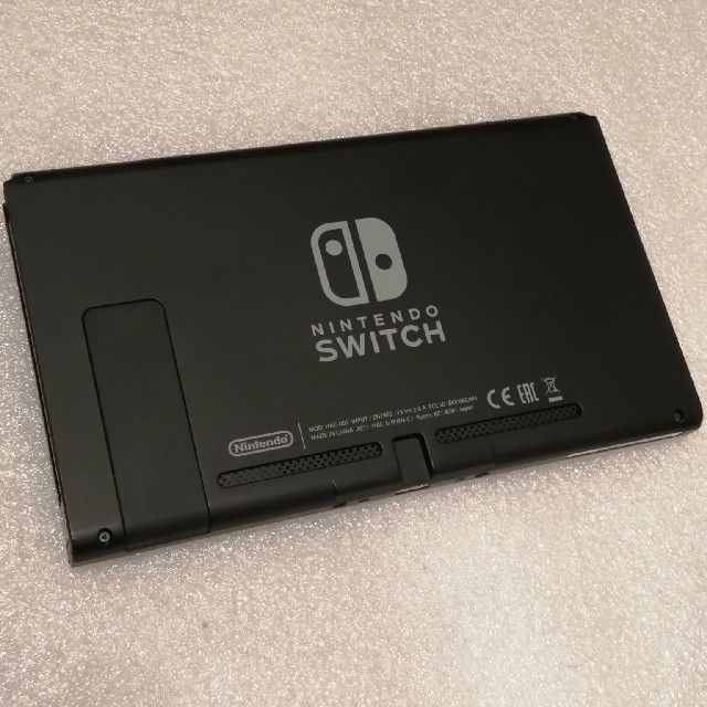 Nintendo Switch(ニンテンドースイッチ)のSwitch エンタメ/ホビーのゲームソフト/ゲーム機本体(家庭用ゲーム機本体)の商品写真