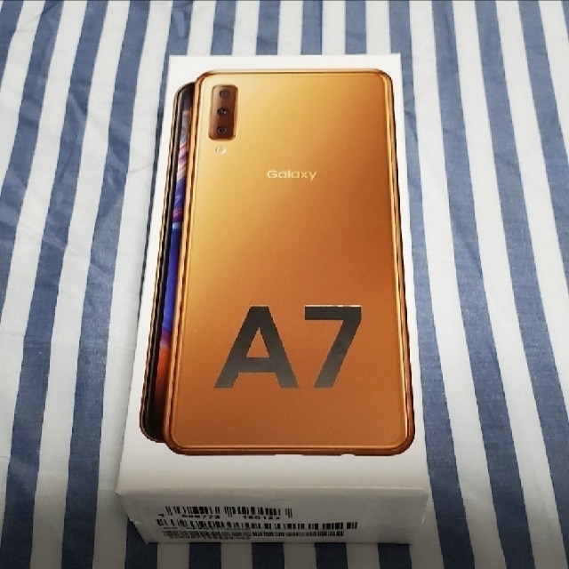 SIMフリー　Galaxy A7 64G   本体　SIMフリー ゴールド