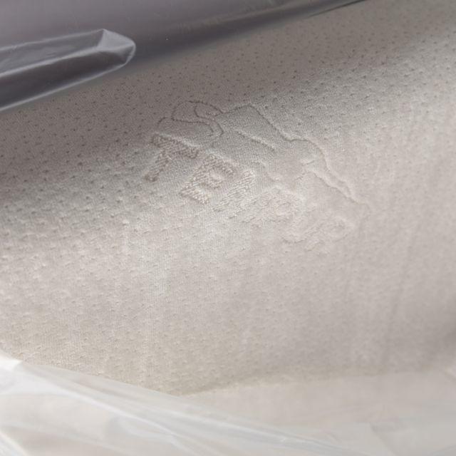 カバー生地中身枕カバー新品♡テンピュール Tempur 安眠枕Ｍサイズ 低反発ピロー 日本正規品グレー