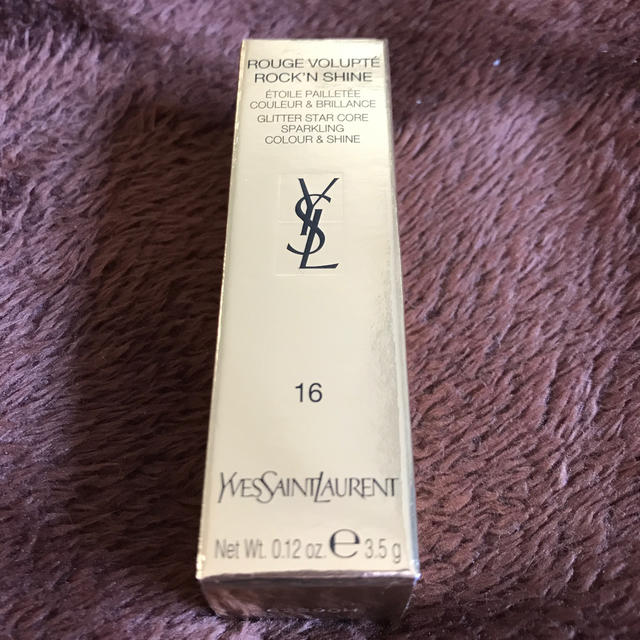 Yves Saint Laurent Beaute(イヴサンローランボーテ)のYSL イヴ・サンローラン ルージュ ヴォリュプテ ロックシャイン 16 限定品 コスメ/美容のベースメイク/化粧品(口紅)の商品写真