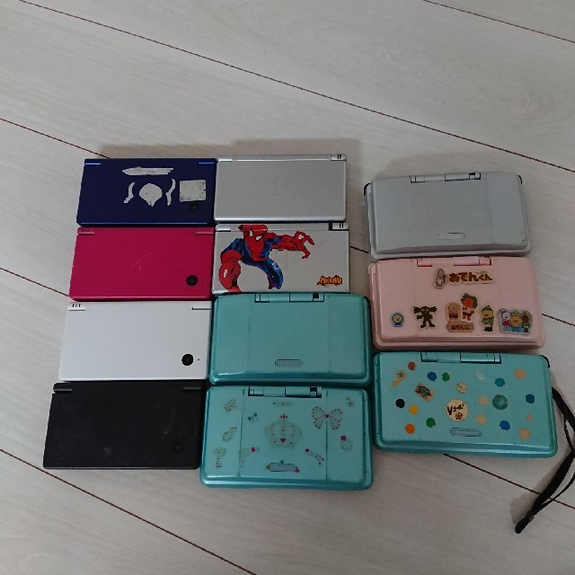 ニンテンドーDS(ニンテンドーDS)のdsi、dslite、初代dsまとめ売り☆ジャンク品 エンタメ/ホビーのゲームソフト/ゲーム機本体(携帯用ゲーム機本体)の商品写真