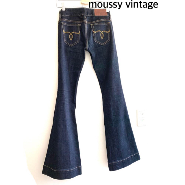 moussy(マウジー)の週末値下 moussy vintage ジーンズ　デニム　ブーツカット未使用 レディースのパンツ(デニム/ジーンズ)の商品写真