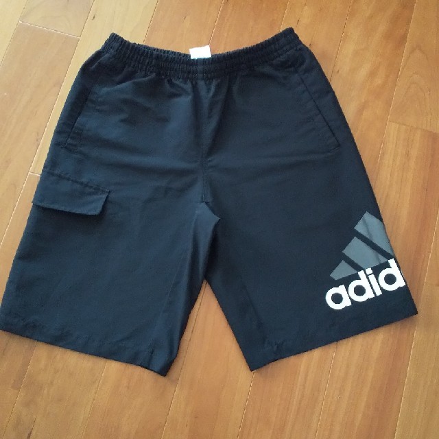 adidas(アディダス)のアディダス ハーフパンツ160cm 他３点 キッズ/ベビー/マタニティのキッズ服男の子用(90cm~)(パンツ/スパッツ)の商品写真