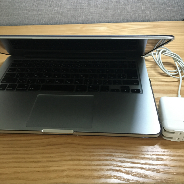Mac (Apple)(マック)のMacBook Pro 専用カバー付き　本体美品 スマホ/家電/カメラのPC/タブレット(ノートPC)の商品写真