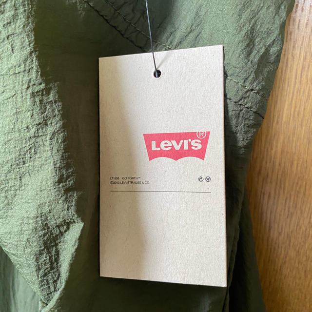 Levi's(リーバイス)のLevi’sウィンドブレーカー レディースのジャケット/アウター(ナイロンジャケット)の商品写真