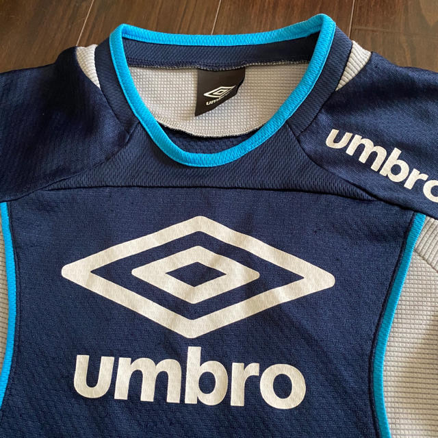 UMBRO(アンブロ)の【2枚セット】半袖 シャツ アンブロ UMBRO サイズ130センチ スポーツ/アウトドアのサッカー/フットサル(ウェア)の商品写真