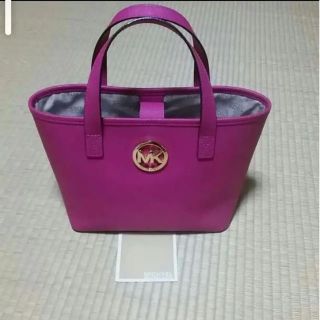 マイケルコース(Michael Kors)のマイケルコース　ハンドバッグ(ハンドバッグ)