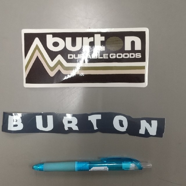 BURTON ステッカー ２枚 非売品 Burton直営店 バートン スポーツ/アウトドアのスノーボード(その他)の商品写真