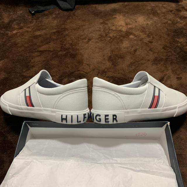 TOMMY HILFIGER(トミーヒルフィガー)のトミーヒルフィガーTommy Hilfigerスリッポン ロゴ 白 スニーカー  メンズの靴/シューズ(スニーカー)の商品写真