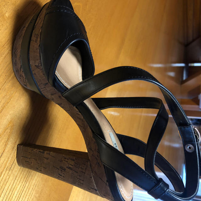 R&E(アールアンドイー)のR&E ヒール　サンダル レディースの靴/シューズ(サンダル)の商品写真