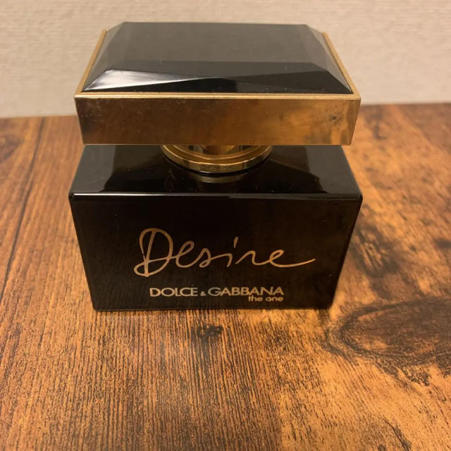 DOLCE&GABBANA(ドルチェアンドガッバーナ)のドルチェ&ガッバーナ ザ・ワン デザイアー　50ml コスメ/美容の香水(香水(女性用))の商品写真