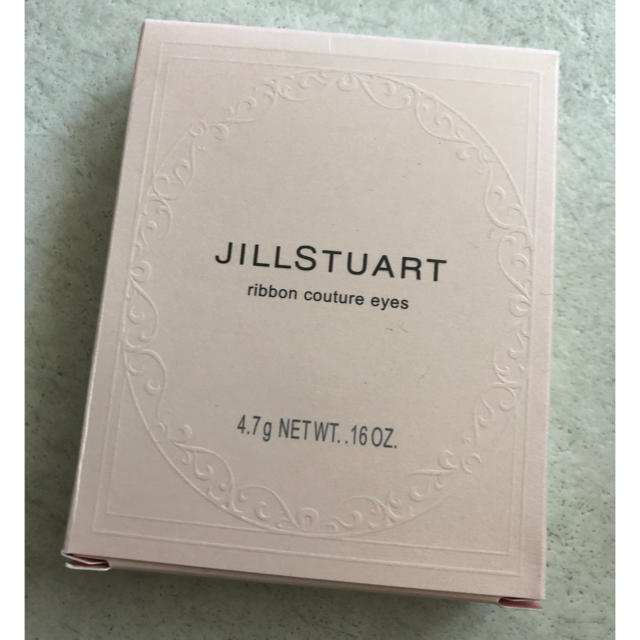 JILLSTUART(ジルスチュアート)のジルシチュアート　新品く　リボンクチュールアイズ　15 コスメ/美容のベースメイク/化粧品(アイシャドウ)の商品写真