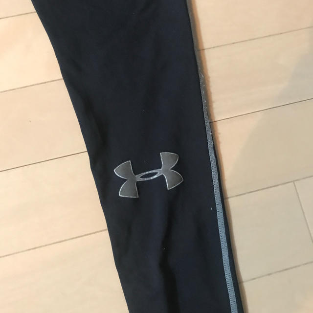 UNDER ARMOUR(アンダーアーマー)のアンダーアーマー  スパッツ　SM スポーツ/アウトドアのトレーニング/エクササイズ(トレーニング用品)の商品写真