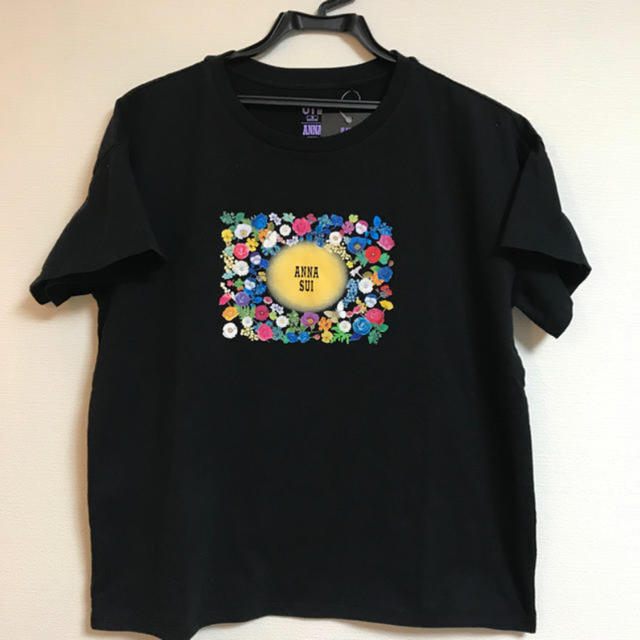 ANNA SUI(アナスイ)の新品　ANNA SUI UNIQLO コラボ　Tシャツ レディースのトップス(Tシャツ(半袖/袖なし))の商品写真